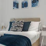 Cosy Luxury 2 Bedroom Apartment Near Nec & Birmingham Airport