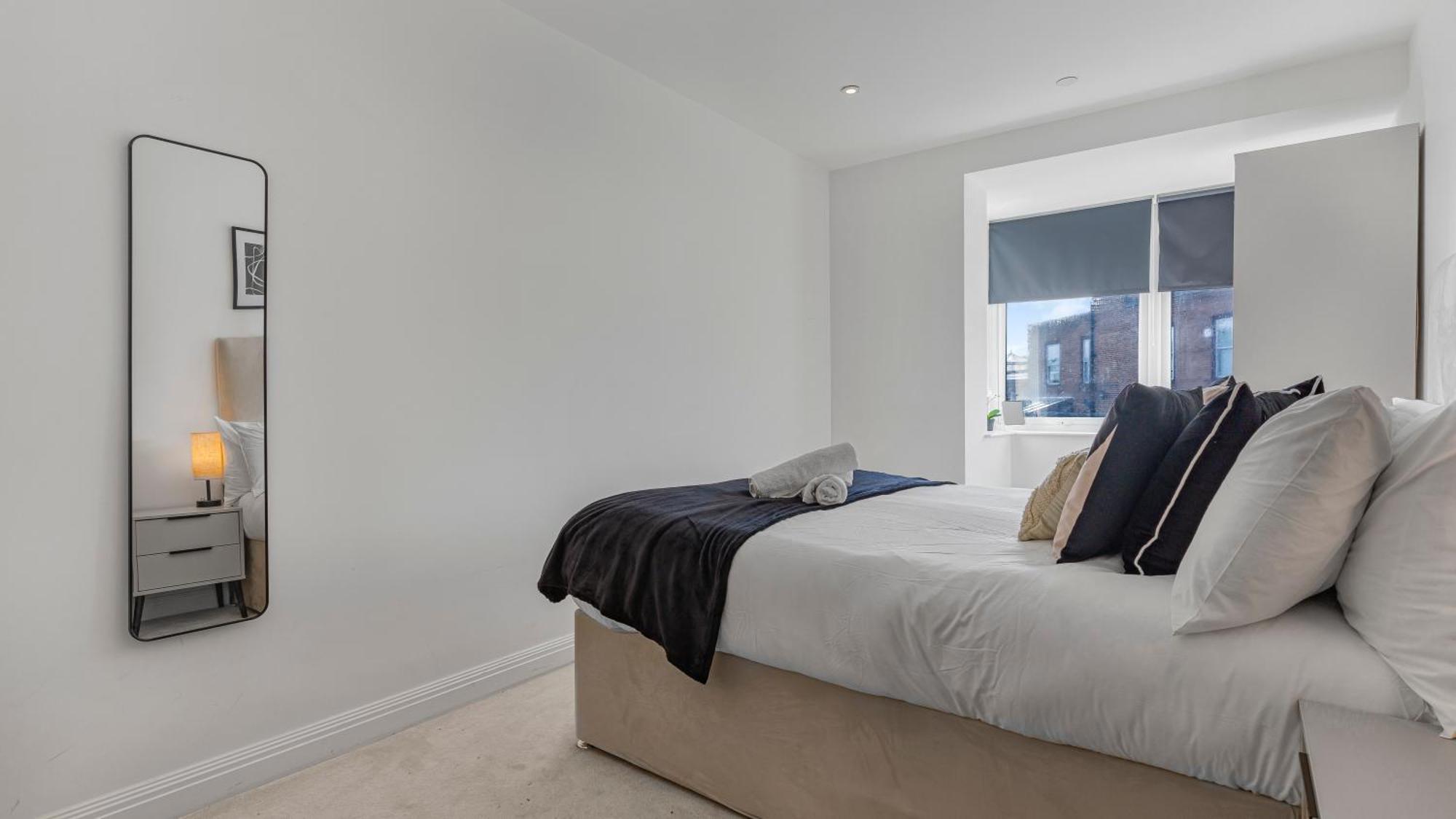 Cosy Luxury 2 Bedroom Near Nec & Airport Apartment *